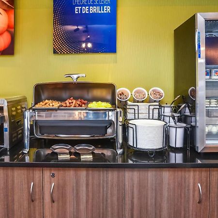 Comfort Inn Gatineau Bagian luar foto