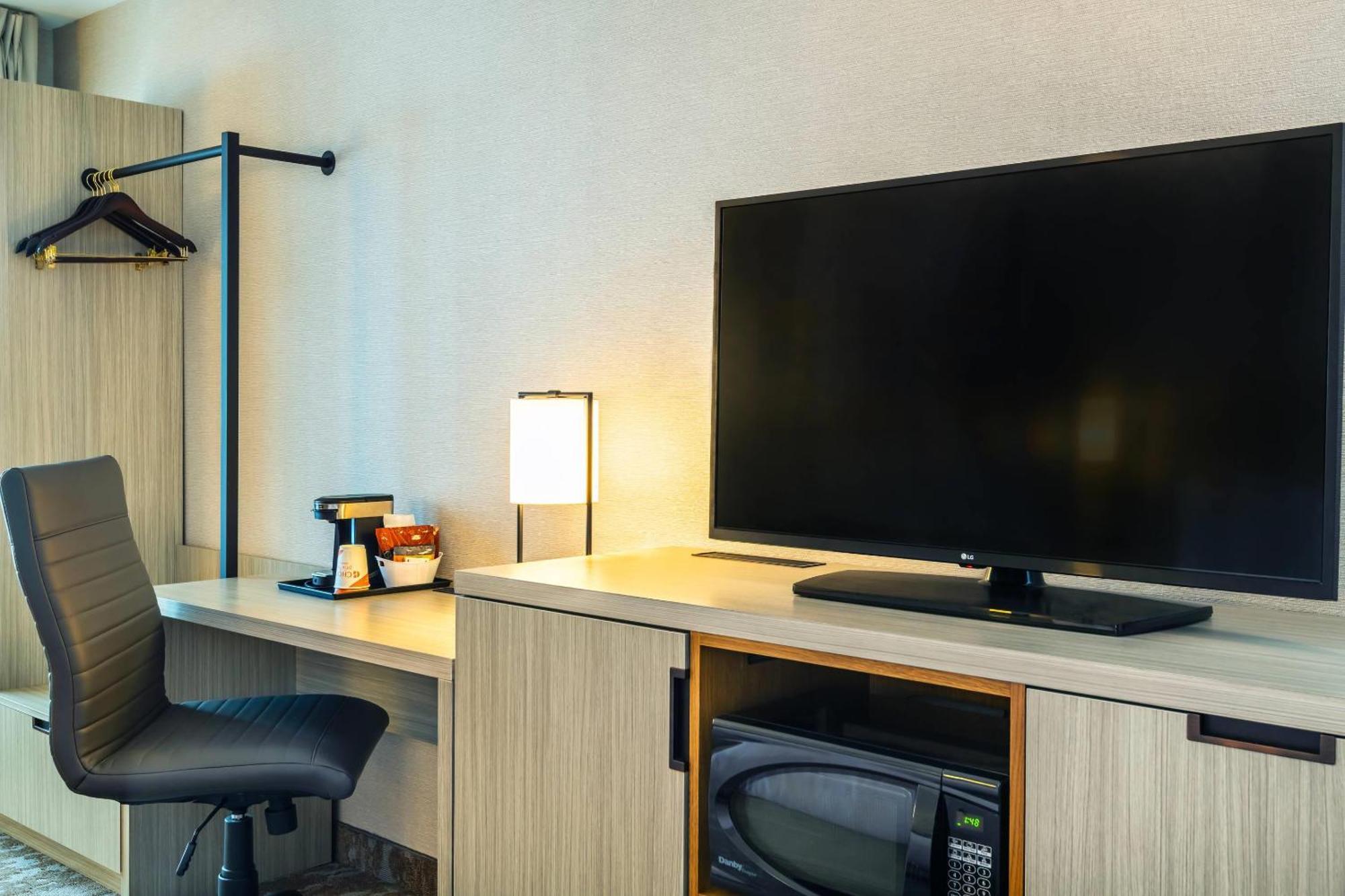 Comfort Inn Gatineau Bagian luar foto