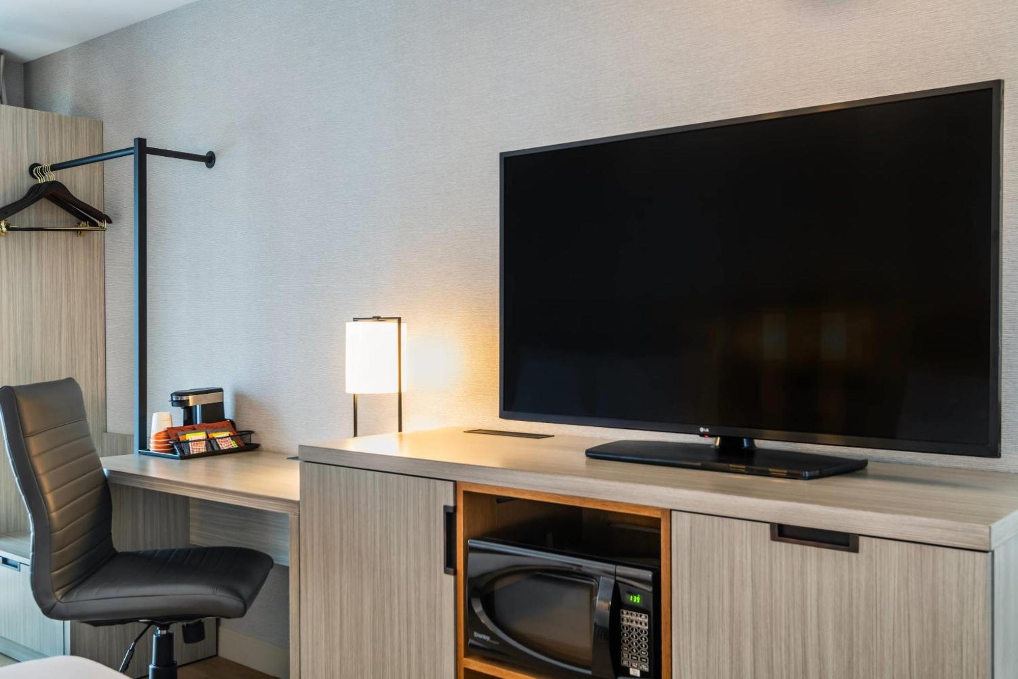 Comfort Inn Gatineau Bagian luar foto