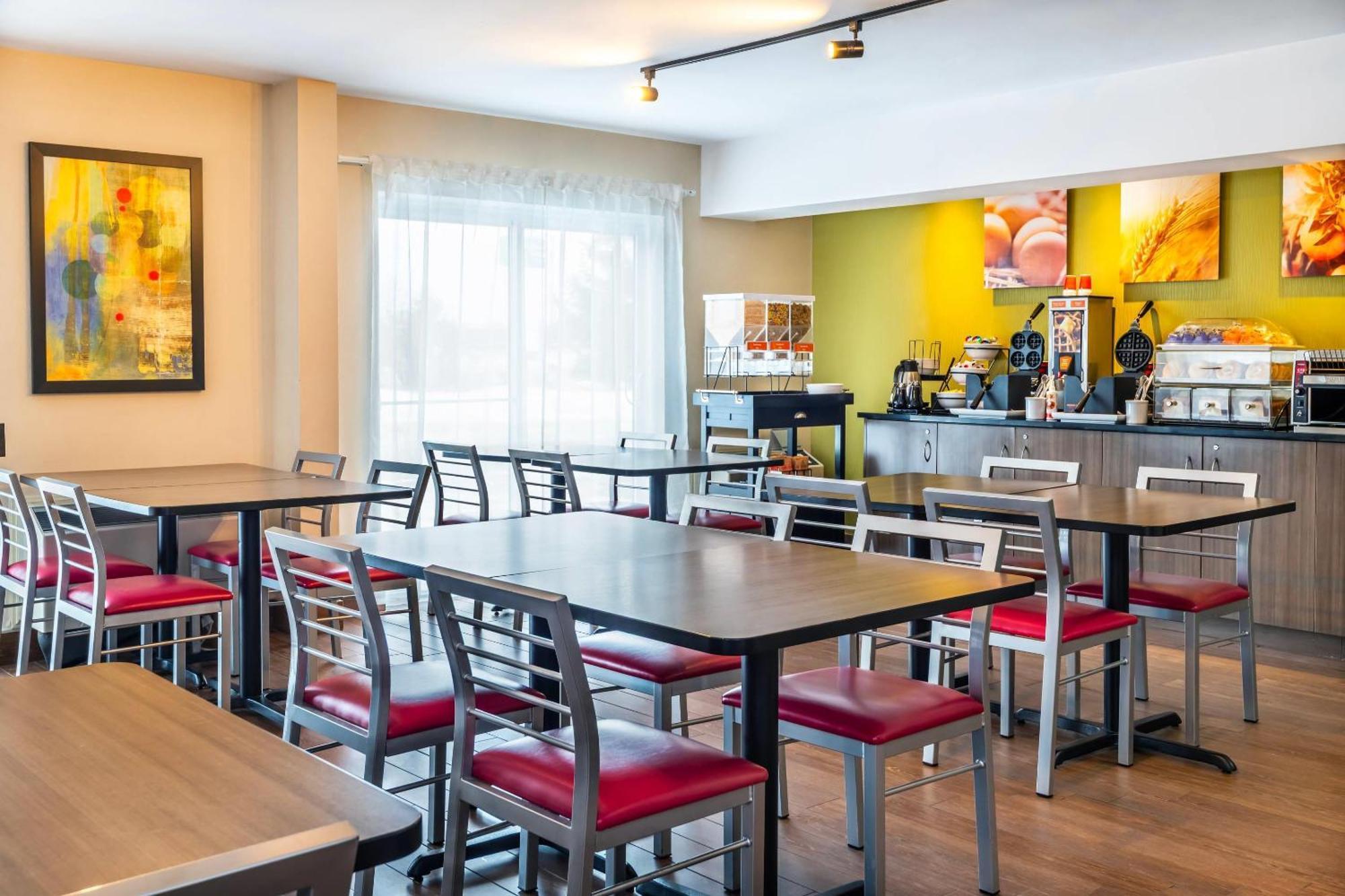 Comfort Inn Gatineau Bagian luar foto